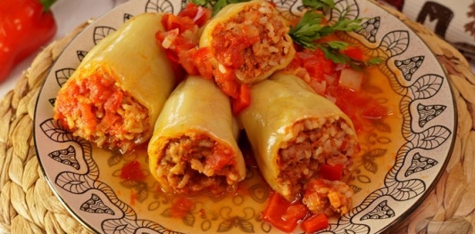 Фаршированные перцы с лечо