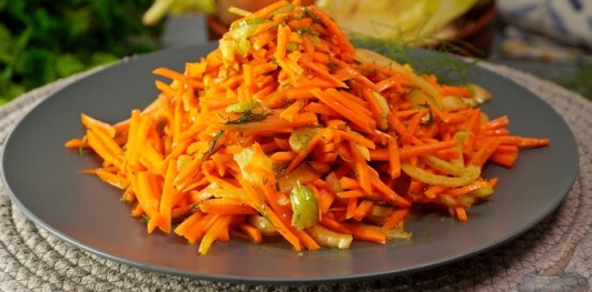 Морковный салат с фенхелем
